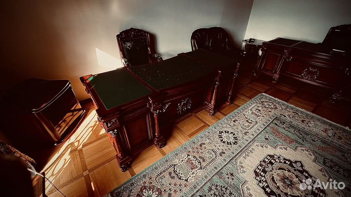 Стол руководителя Испания