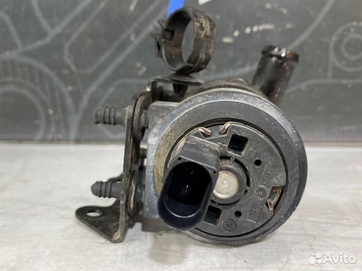 Электрическая помпа Audi Q7 4L BHK 2008