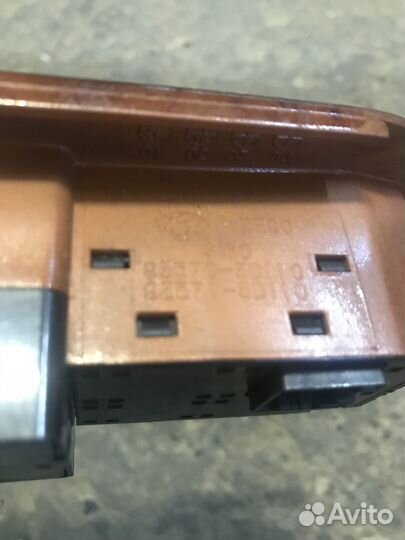 Блок стеклоподъемников Hyundai Sonata IV (EF)