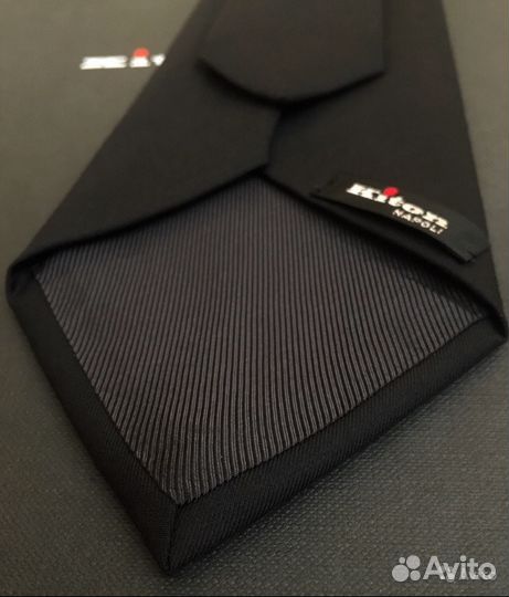 New. Kiton Napoli Tie Black Wool 14 Micron