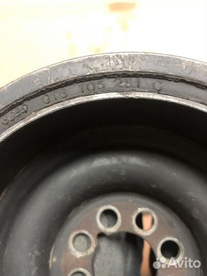 Audi A6 C4 Шкив коленвала 078105251C