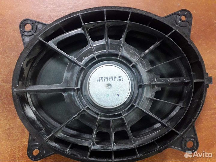 Динамик на camry 55 JBL