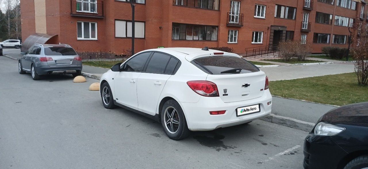Chevrolet Cruze: фото владельца
