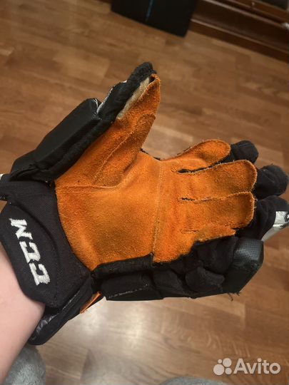 Краги хоккейные CCM 12