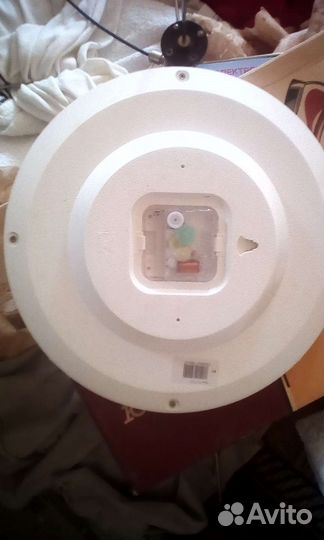 Часы настенные новые