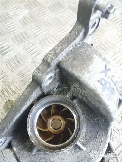 Помпа Hyundai Santa Fe CM D4HB 2011