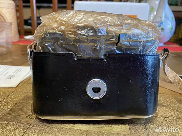 Зеркальный фотоаппарат Zenit-EM