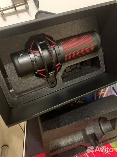 Микрофон HyperX QuadCast (комплект)