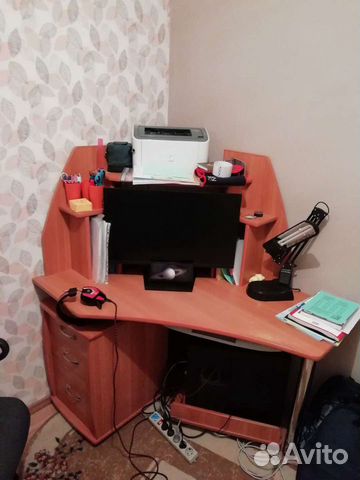 Компьютерный стол