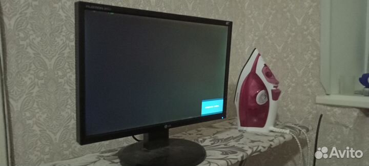 Монитор LG Flatron L194WT