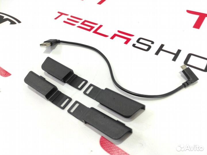 Кабель microUSB центральной консоли Tesla Model X