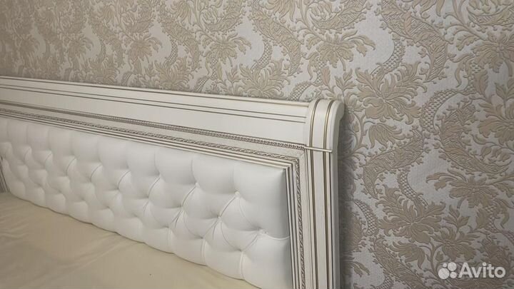 Кровать двухспальная