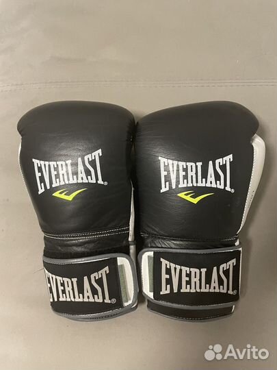Боксерские перчатки everlast powerlock 14oz