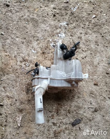 Бачок омывателя Мазда 3 BK Хэтчбек 3 моторчика