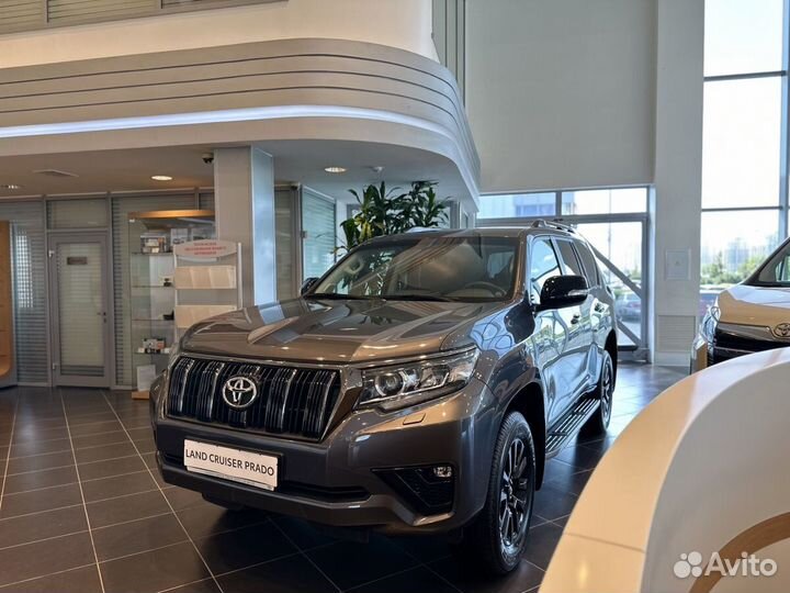 Toyota Land Cruiser Prado 4.0 AT, 2022