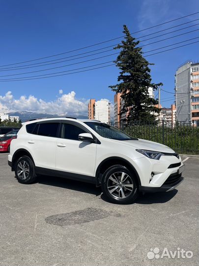Toyota RAV4 2.0 CVT, 2015, 90 000 км