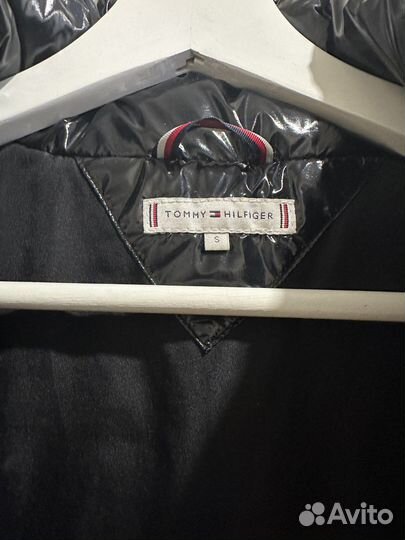 Tommy hilfiger пуховик S