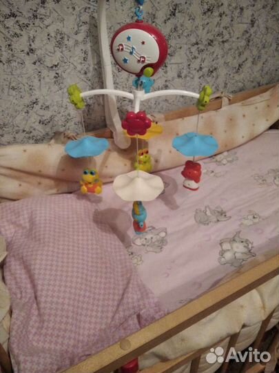 Детская кроватка