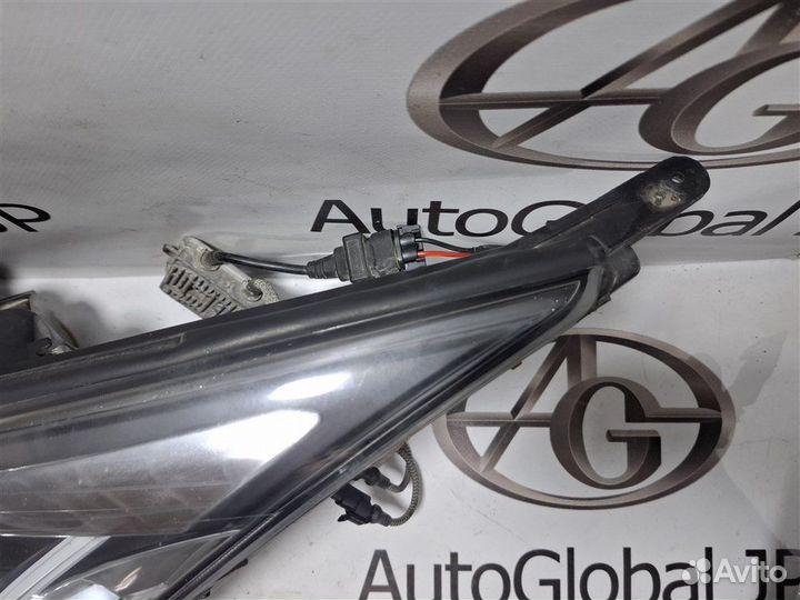 Фара левая Chevrolet Cruze