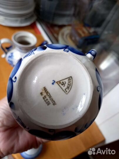 Гжель (сахарница+чайник+доска)