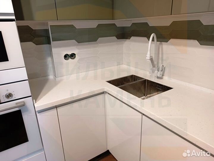 Столешница угловая из камня / Мойка в Подарок