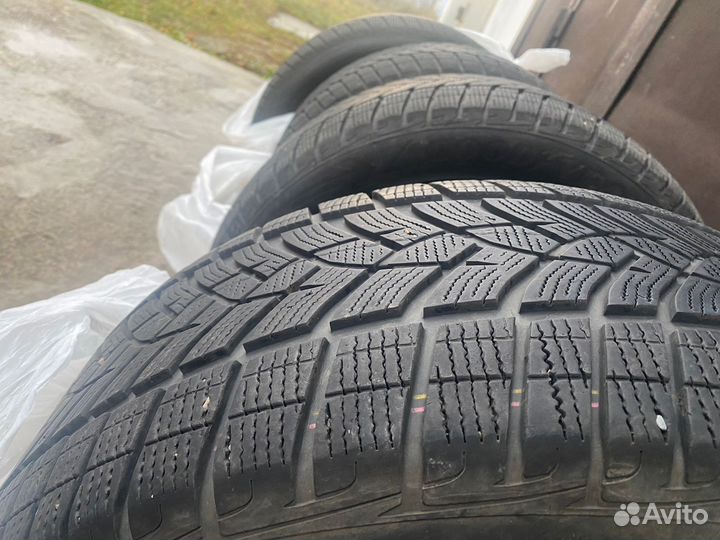 Goodyear UltraGrip Performance 255/50 R19