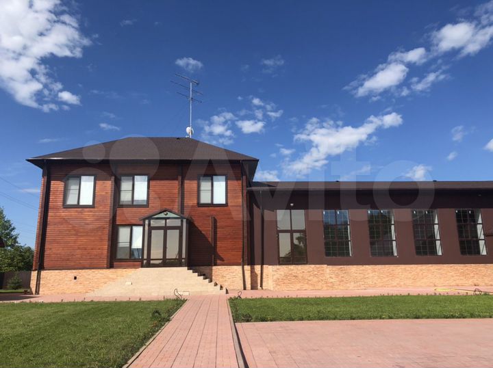 Дом 200 м² на участке 23,8 сот.