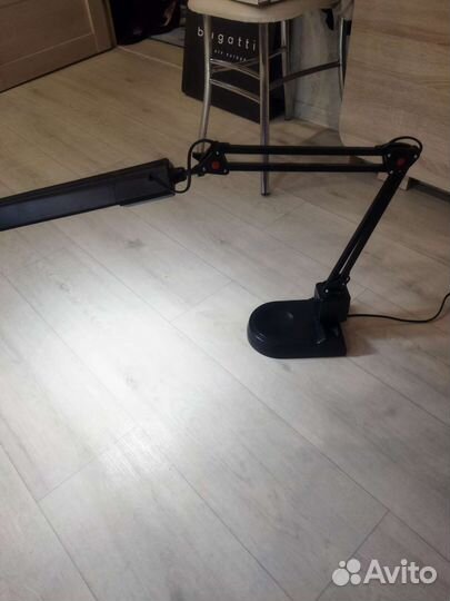 Светильник настольный