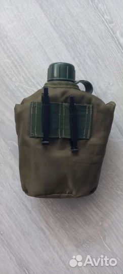 Фляжка пластиковая