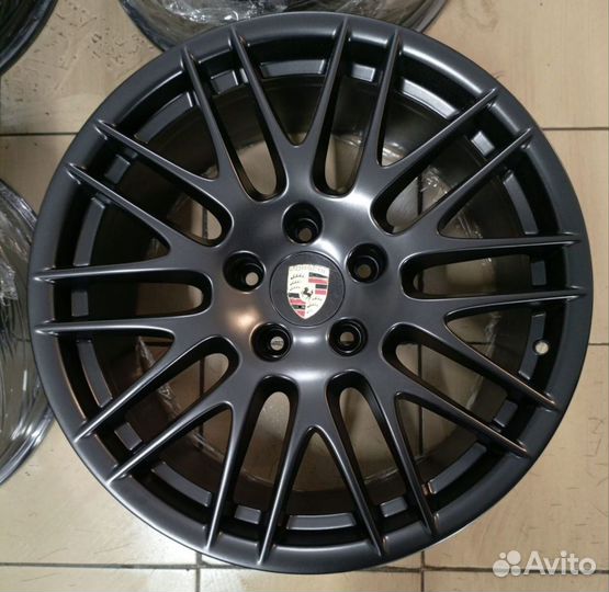 Оригинал комплект на Porsche Cayenne R20