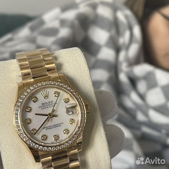 Rolex datejust 31mm желтое золото с камнями