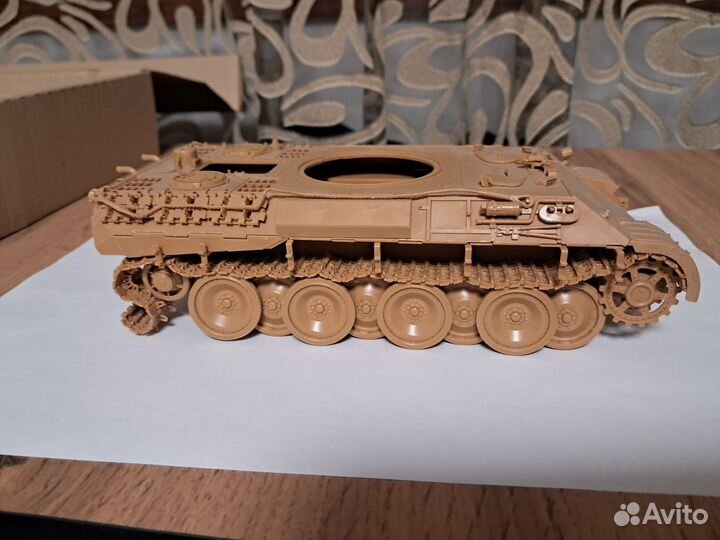 Модель танка Пантера T-V