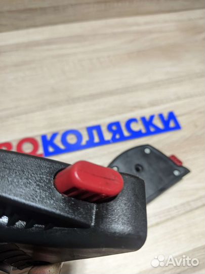 Крепление блока детской коляски Тутис