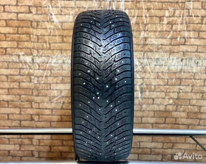 Nokian Tyres Hakkapeliitta 8 225/55 R17