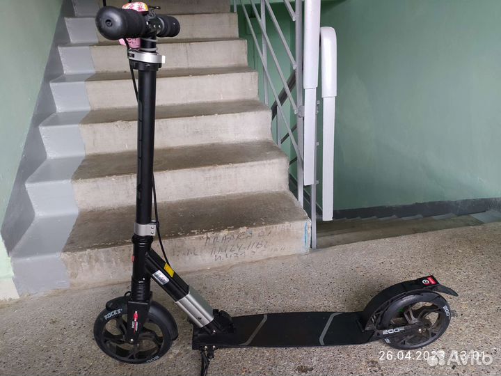 Самокат новый roces-200.взрослый 120 кг