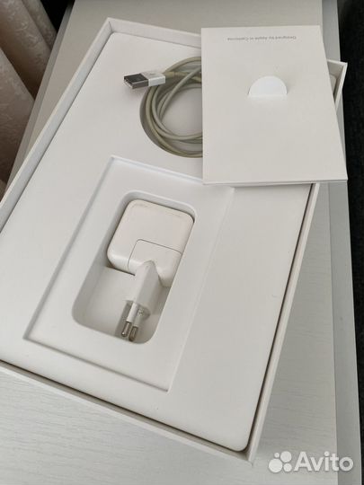 iPad 5 2017 wifi + sim 32гб