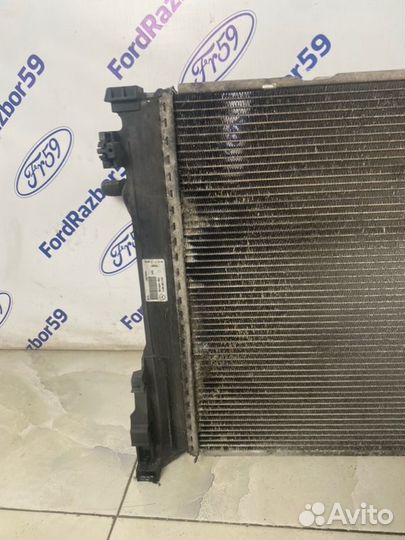 Радиатор двс Mercedes-Benz C-Class W204 2011-2015