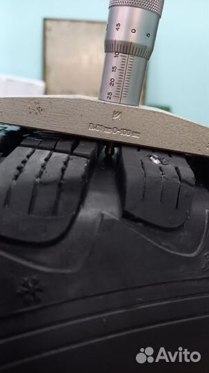 Goodyear Ultragrip Ice Arctic 215/55 R17 99T