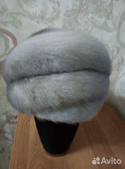 Шапка норковая женская, в хорошем состоянии