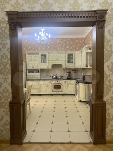 Дом 217 м² на участке 4,2 сот.