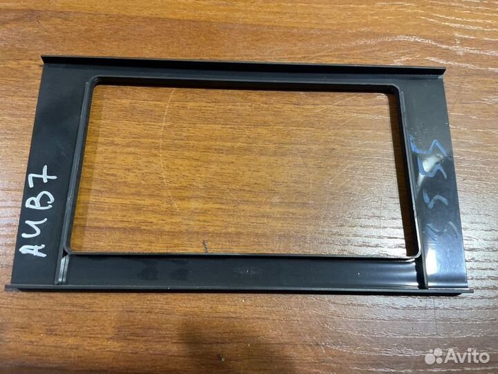 Рамка магнитолы Audi A4 8ED BGB 2005-2008