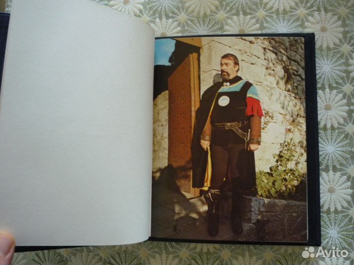 Продам подарочный альбом с марками Сан Морино