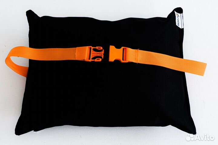 Кресло-шезлонг с подушкой карманом в чехле черное