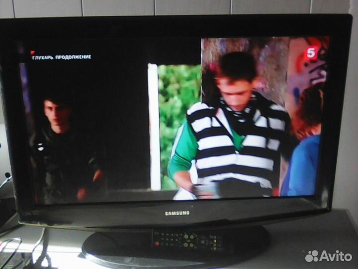 Телевизор samsung
