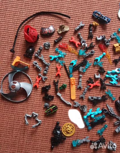 Запчасти от биониклов лего оригинал