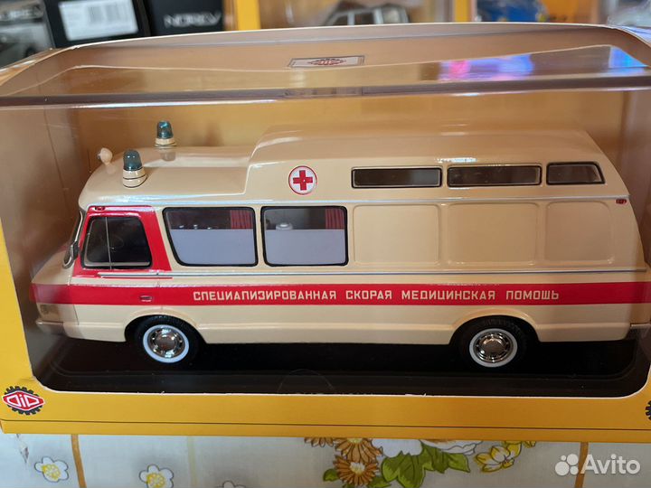 ЗИЛ -118ка. DIP. 1/43 скорая медицинская помощь