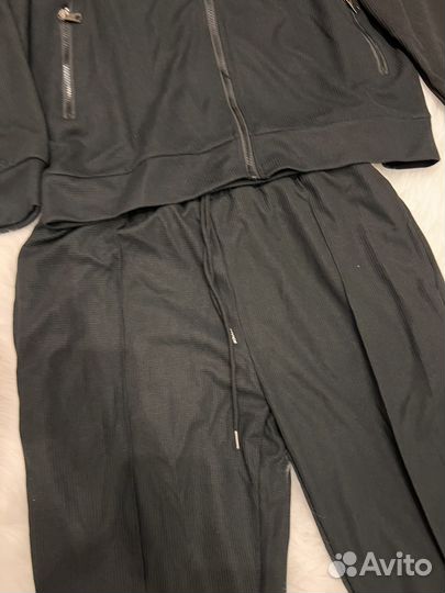 Комтюм спорт s-m новый
