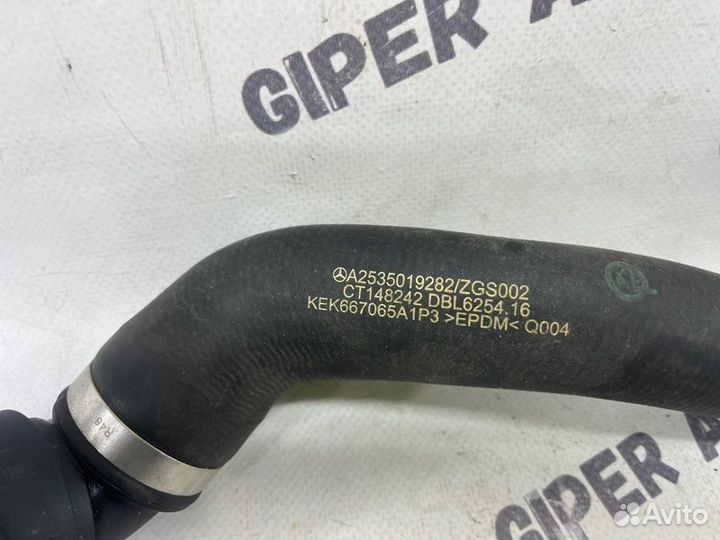 Патрубок системы охлаждения Mercedes-Benz Glc W253