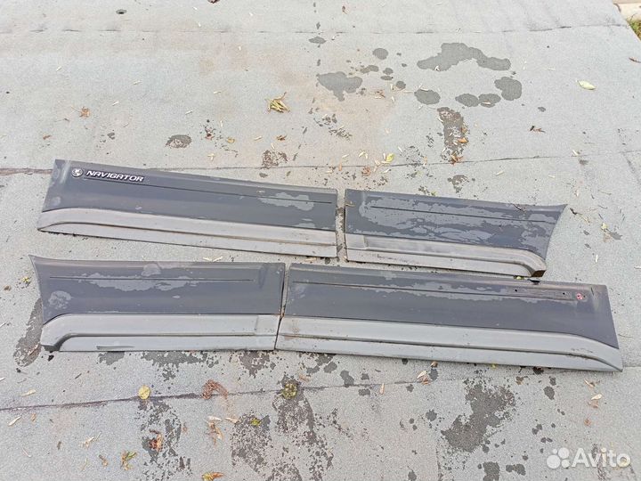 Молдинги дверей Lincoln Navigator 1