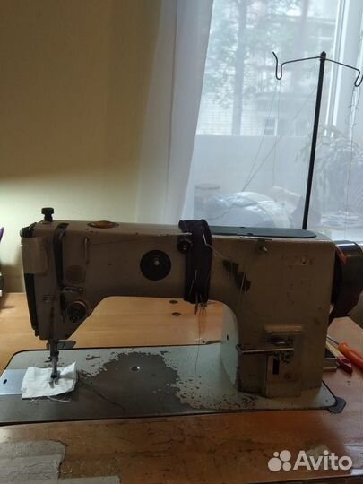 Швейная машина промышленная